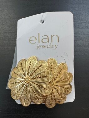 Elan Gold Floral earrings